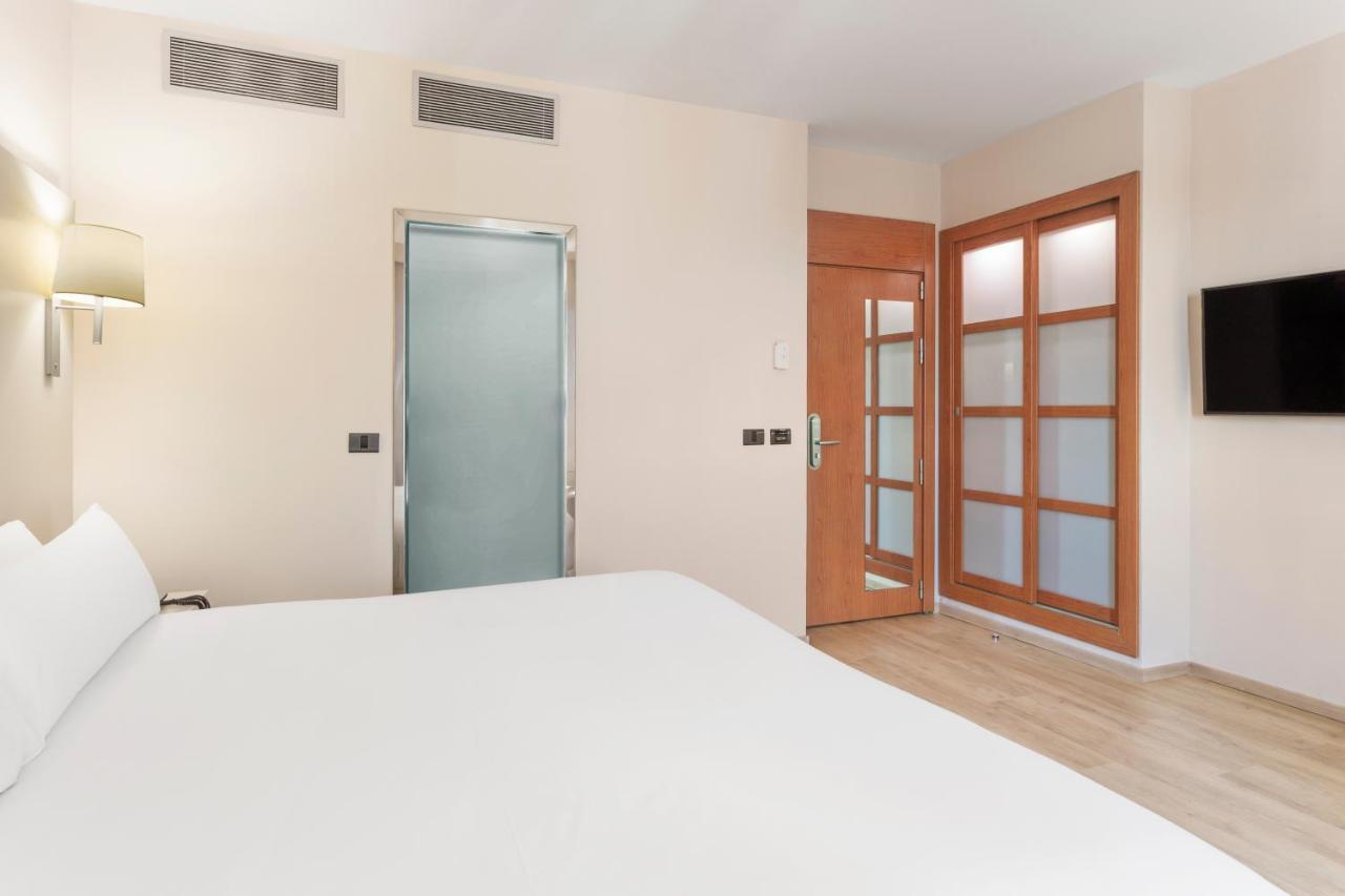 B&B Hotel Elche Bagian luar foto