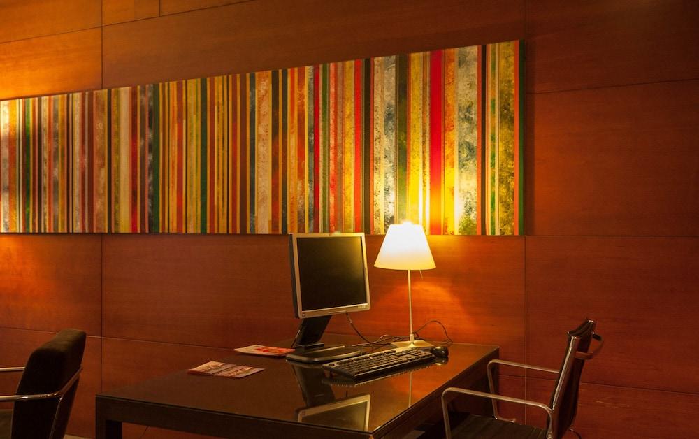 B&B Hotel Elche Bagian luar foto